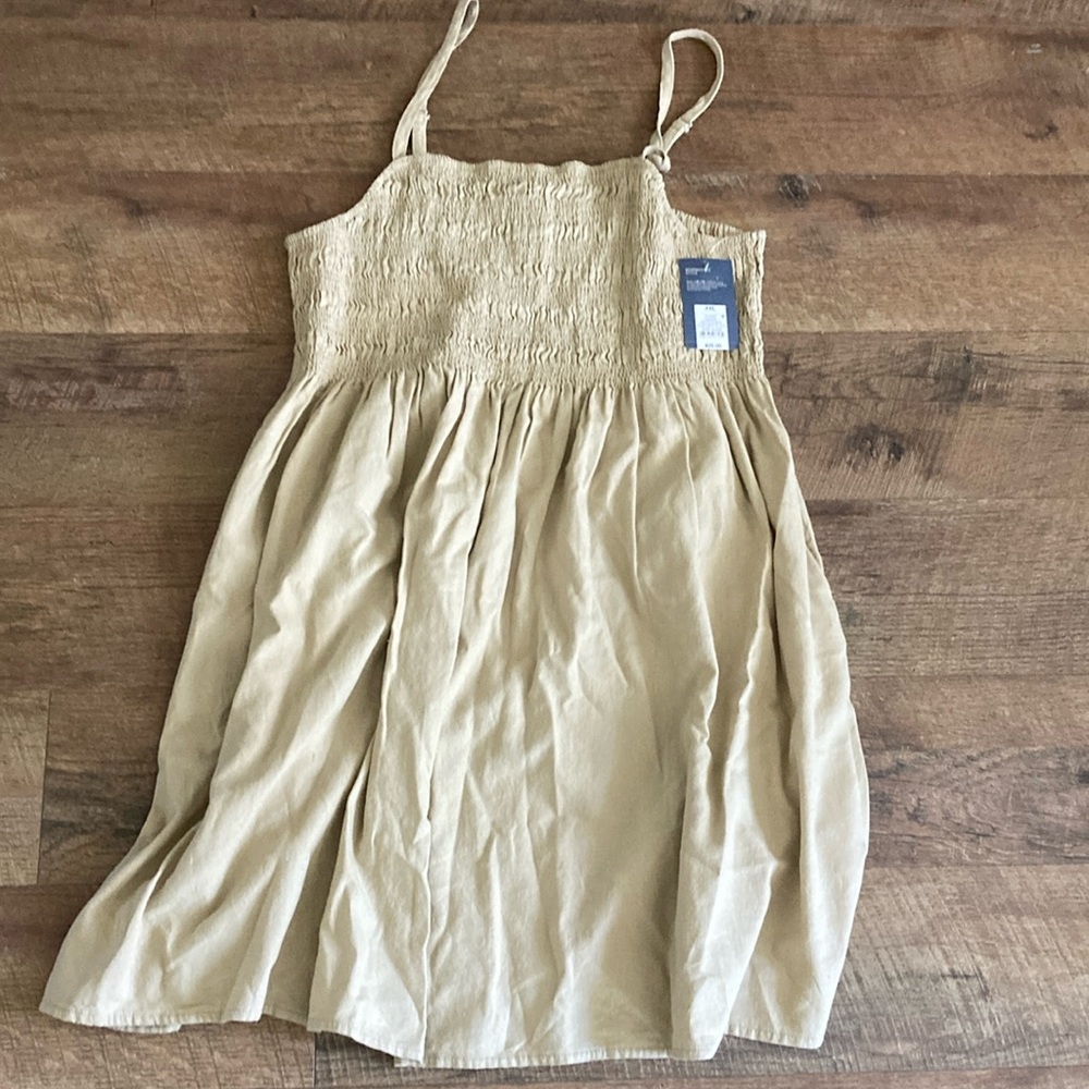 NWT Universal Threads linen smocked top sundress